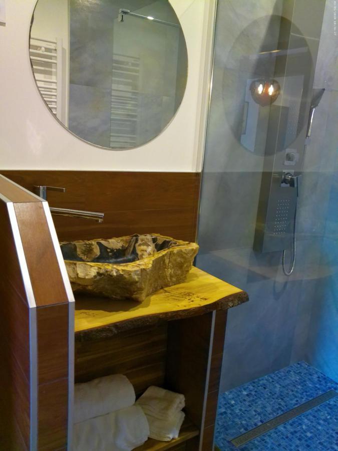 La Synchronicite - Chambres D'Hotes Saint-Sauveur-Villages Bagian luar foto