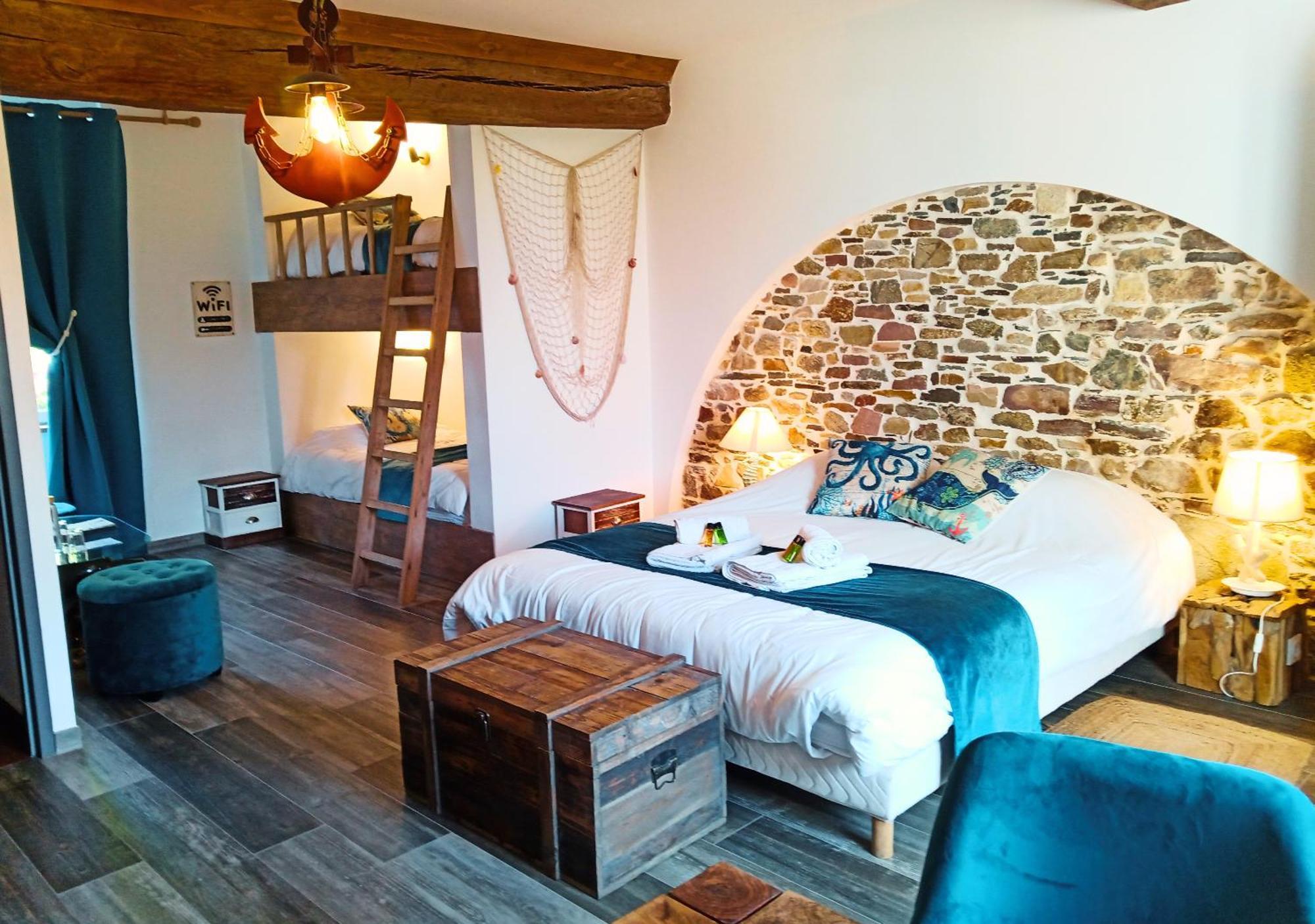 La Synchronicite - Chambres D'Hotes Saint-Sauveur-Villages Bagian luar foto